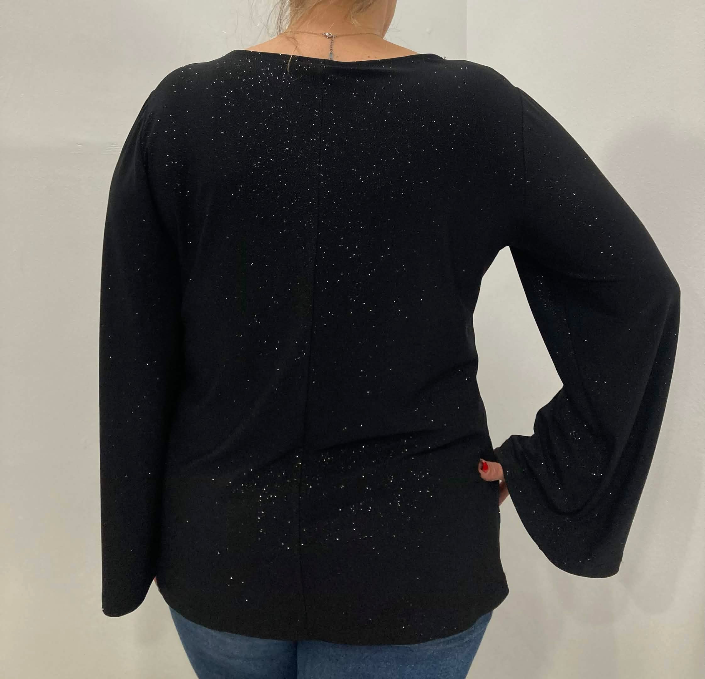 Μακρυμάνικη βραδινή μαύρη μπλούζα με glitter