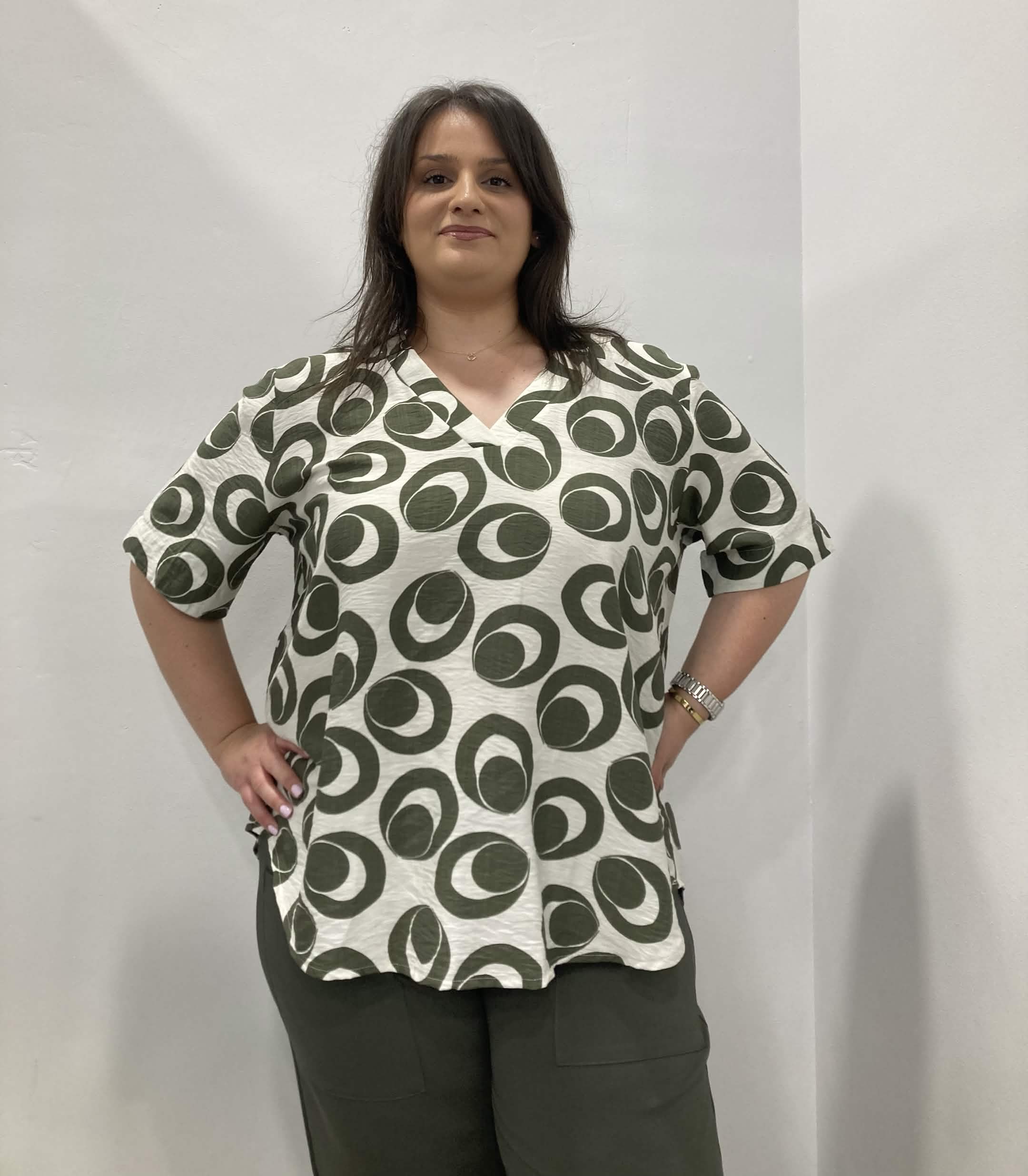 Βαμβακερή oversized μπλούζα με διάφορα τυπώματα
