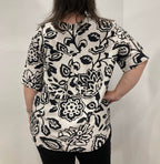 Βαμβακερή oversized μπλούζα με διάφορα τυπώματα