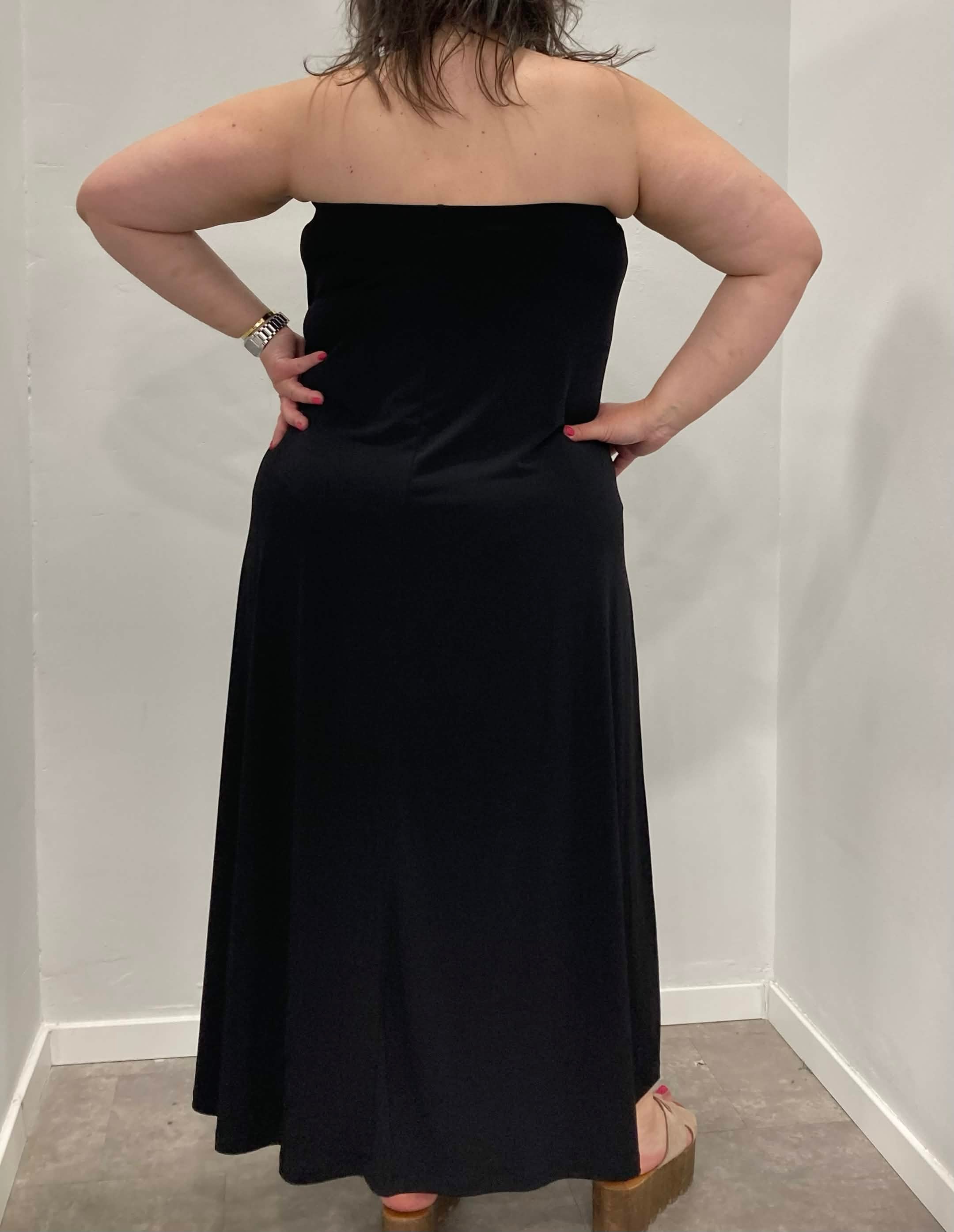 Strapless μαύρο φόρεμα σούπερ jersey