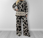 Knitted trousers with geometric patterns